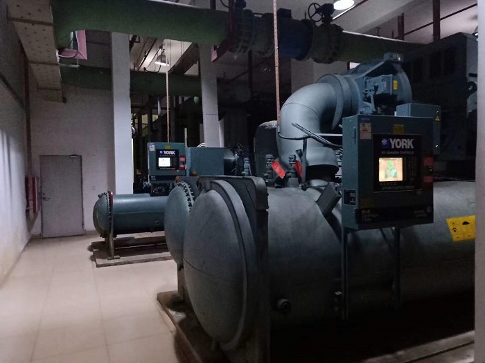 廣州中央空調(diào)冷凝器清洗的方法介紹